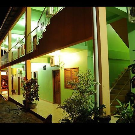Residencial Los Rios Hotel Puerto Iguazú Eksteriør billede