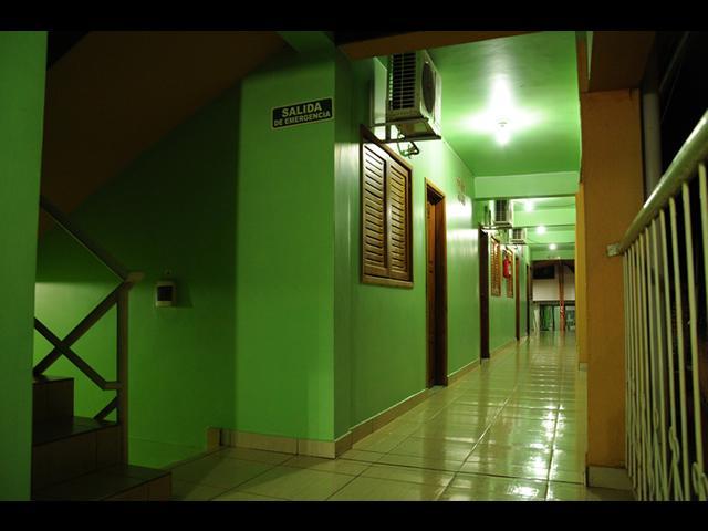 Residencial Los Rios Hotel Puerto Iguazú Eksteriør billede